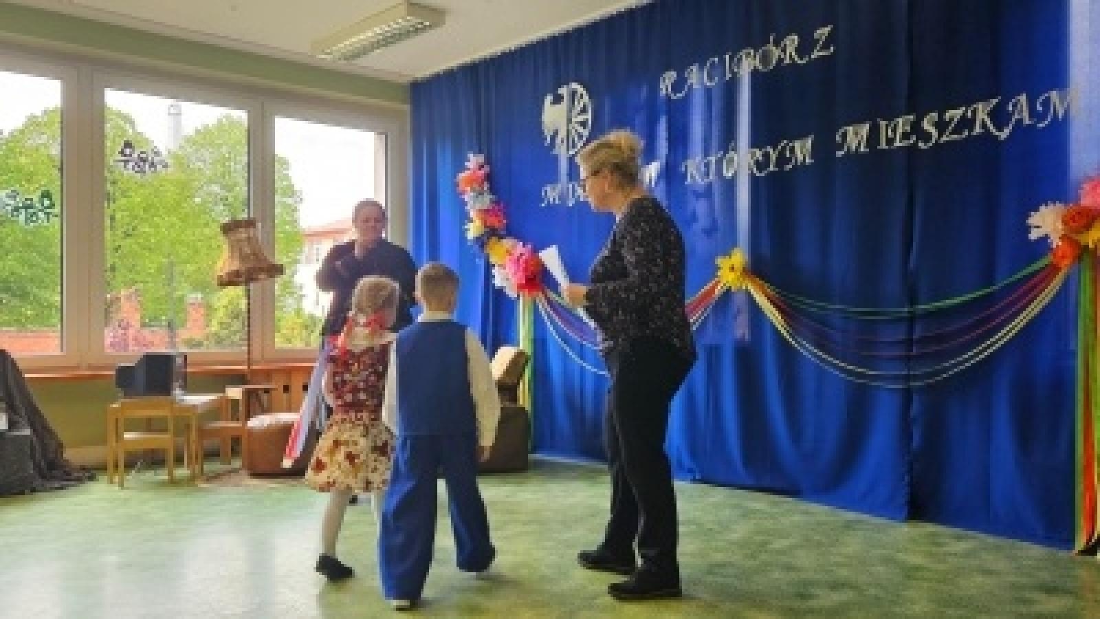 Zdjęcie w galerii na portalu naszraciborz.pl: Międzyprzedszkolny konkurs regionalny wiadomości z regionu