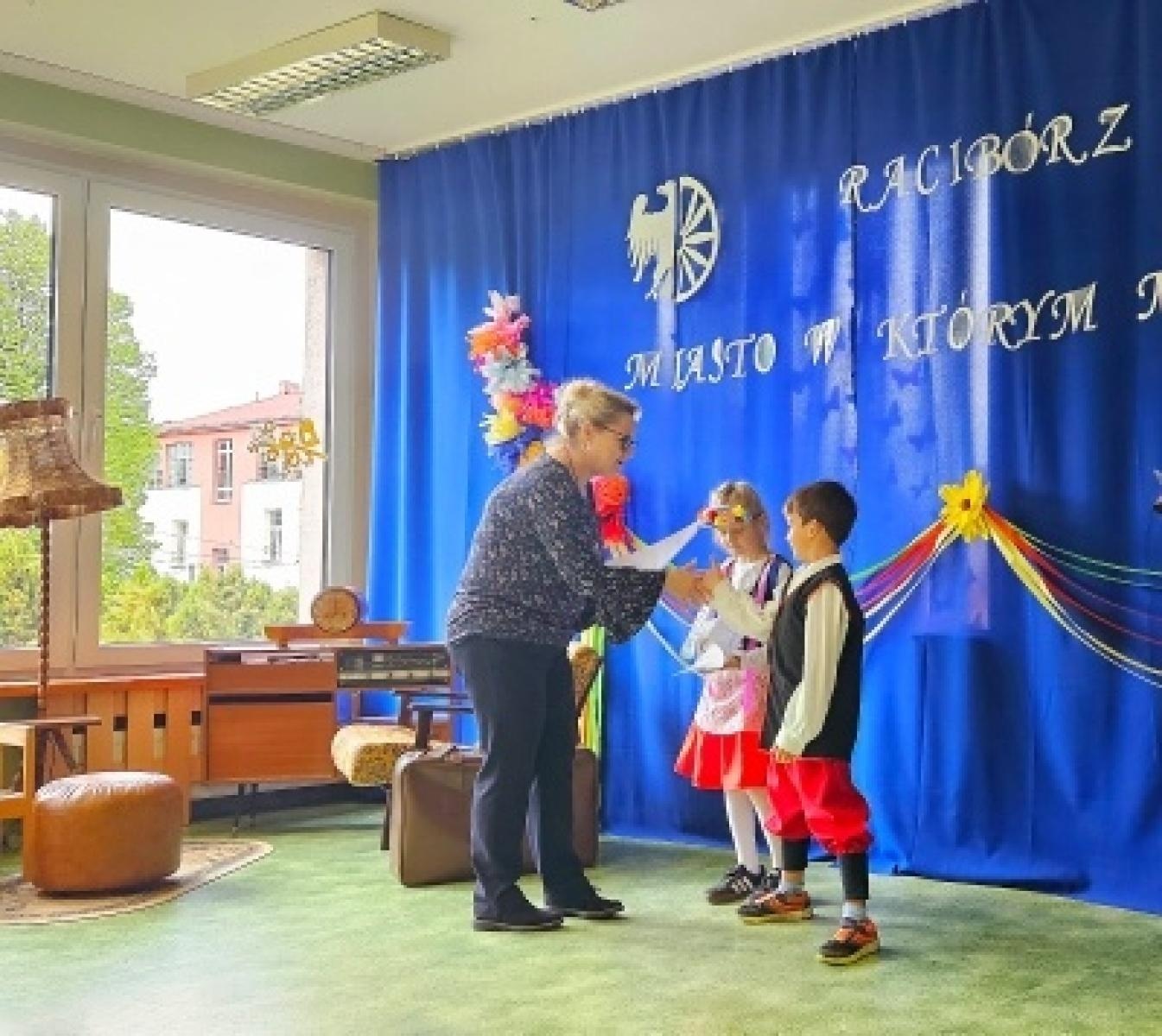 Zdjęcie w galerii na portalu naszraciborz.pl: Międzyprzedszkolny konkurs regionalny wiadomości z regionu