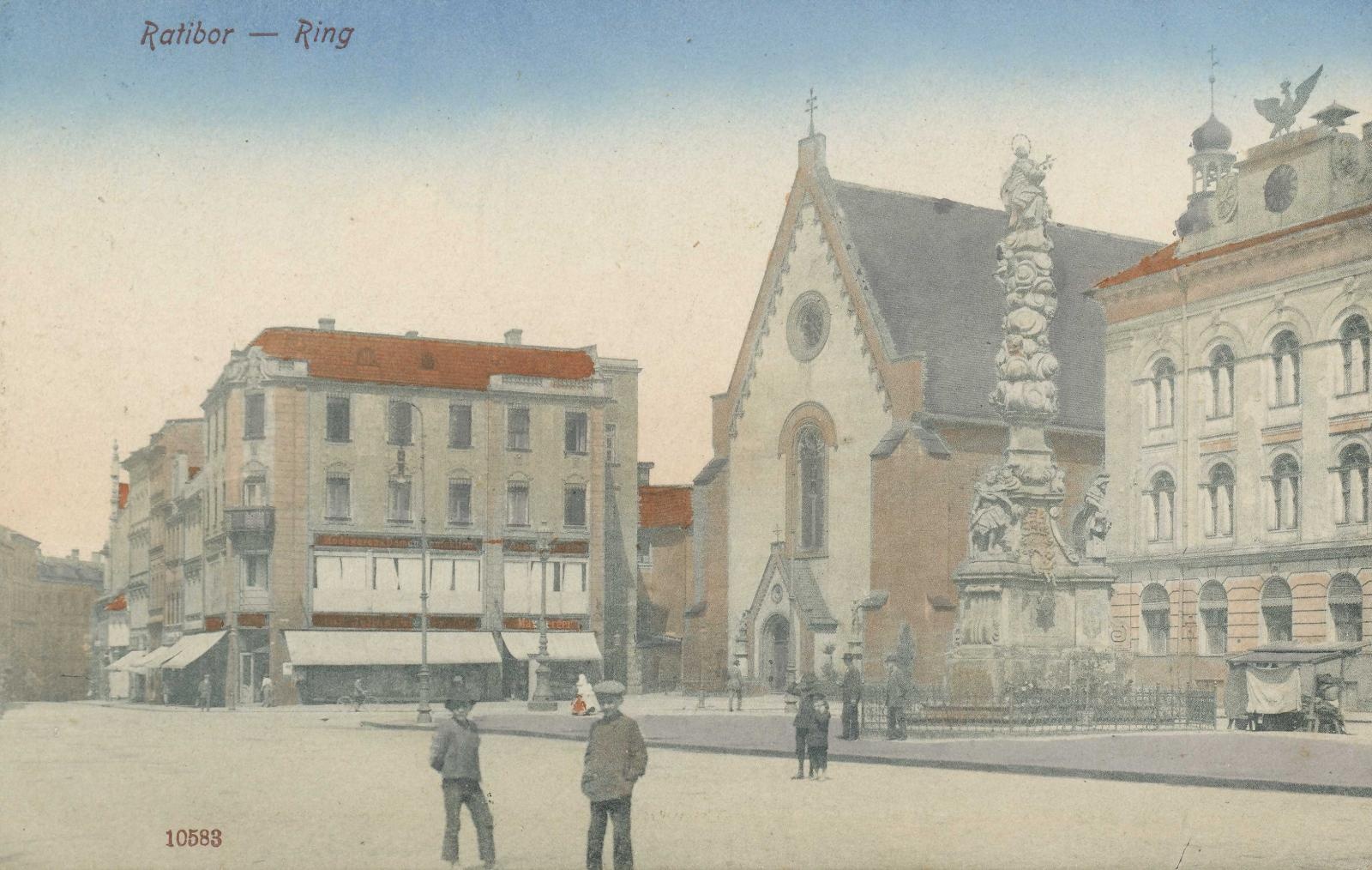 Zdjęcie w galerii na portalu naszraciborz.pl: Polowemu grozi proces. Podał nieprawdę w sprawie północnej zabudowy Rynku. Właściciel pokazał jak miała wyglądać wiadomości z regionu