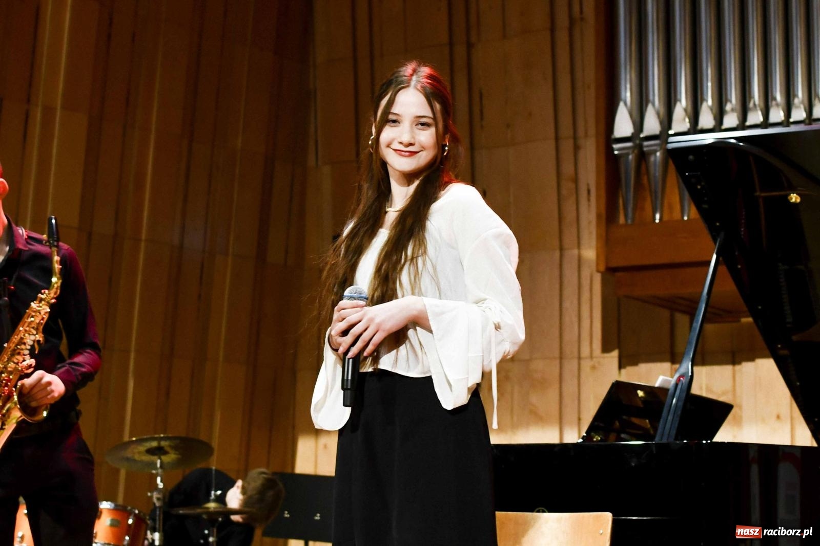 Zdjęcie w galerii na portalu naszraciborz.pl: Jubileuszowa edycja konkursu piosenki hiszpańskiej w Raciborzu [FOTO i WIDEO]  wiadomości z regionu