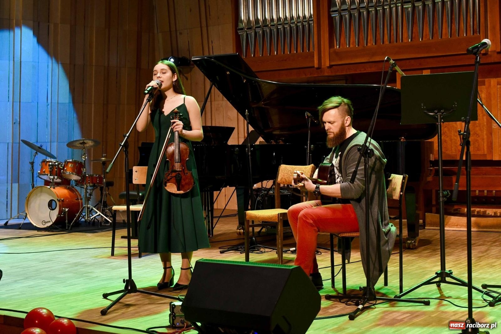 Zdjęcie w galerii na portalu naszraciborz.pl: Jubileuszowa edycja konkursu piosenki hiszpańskiej w Raciborzu [FOTO i WIDEO]  wiadomości z regionu