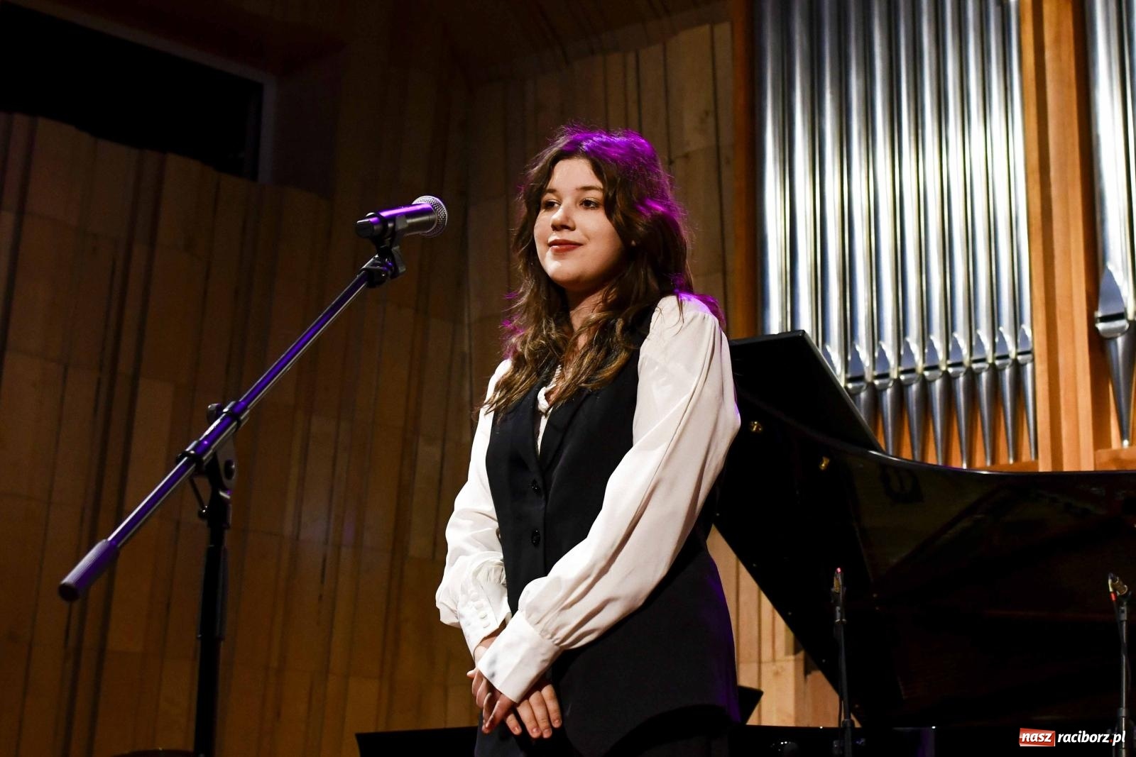 Zdjęcie w galerii na portalu naszraciborz.pl: Jubileuszowa edycja konkursu piosenki hiszpańskiej w Raciborzu [FOTO i WIDEO]  wiadomości z regionu