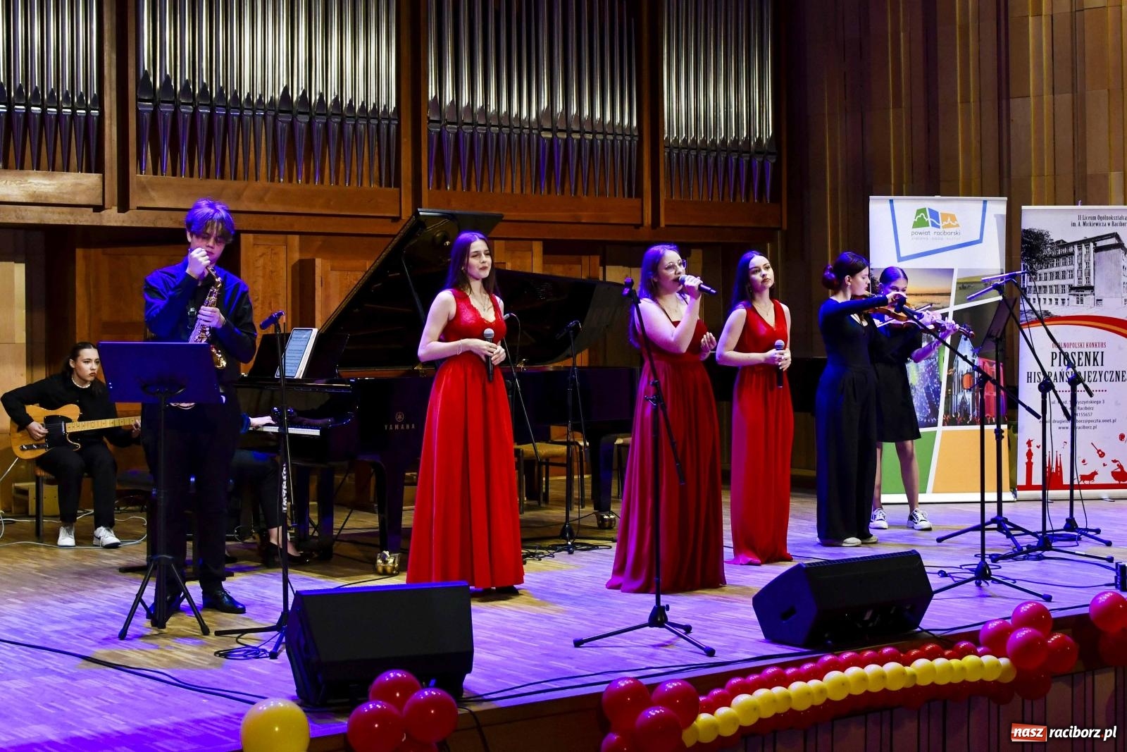 Zdjęcie w galerii na portalu naszraciborz.pl: Jubileuszowa edycja konkursu piosenki hiszpańskiej w Raciborzu [FOTO i WIDEO]  wiadomości z regionu