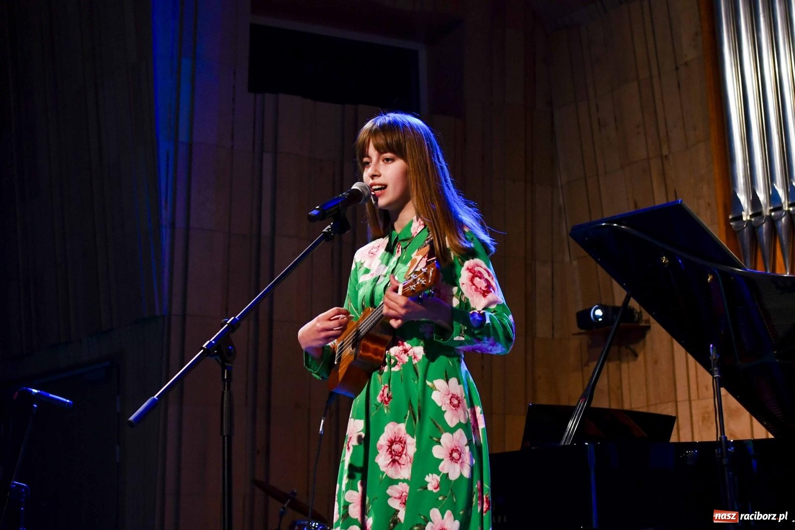 Zdjęcie w galerii na portalu naszraciborz.pl: Jubileuszowa edycja konkursu piosenki hiszpańskiej w Raciborzu [FOTO i WIDEO]  wiadomości z regionu