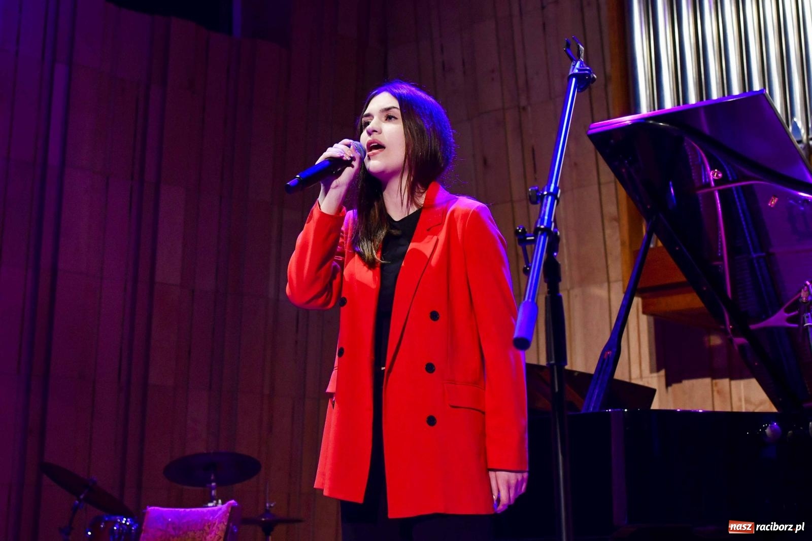 Zdjęcie w galerii na portalu naszraciborz.pl: Jubileuszowa edycja konkursu piosenki hiszpańskiej w Raciborzu [FOTO i WIDEO]  wiadomości z regionu