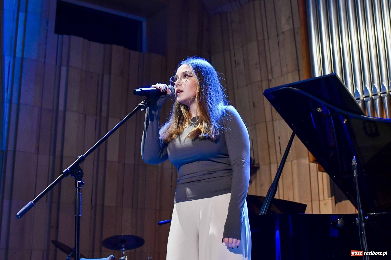 Zdjęcie w galerii na portalu naszraciborz.pl: Jubileuszowa edycja konkursu piosenki hiszpańskiej w Raciborzu [FOTO i WIDEO]  wiadomości z regionu