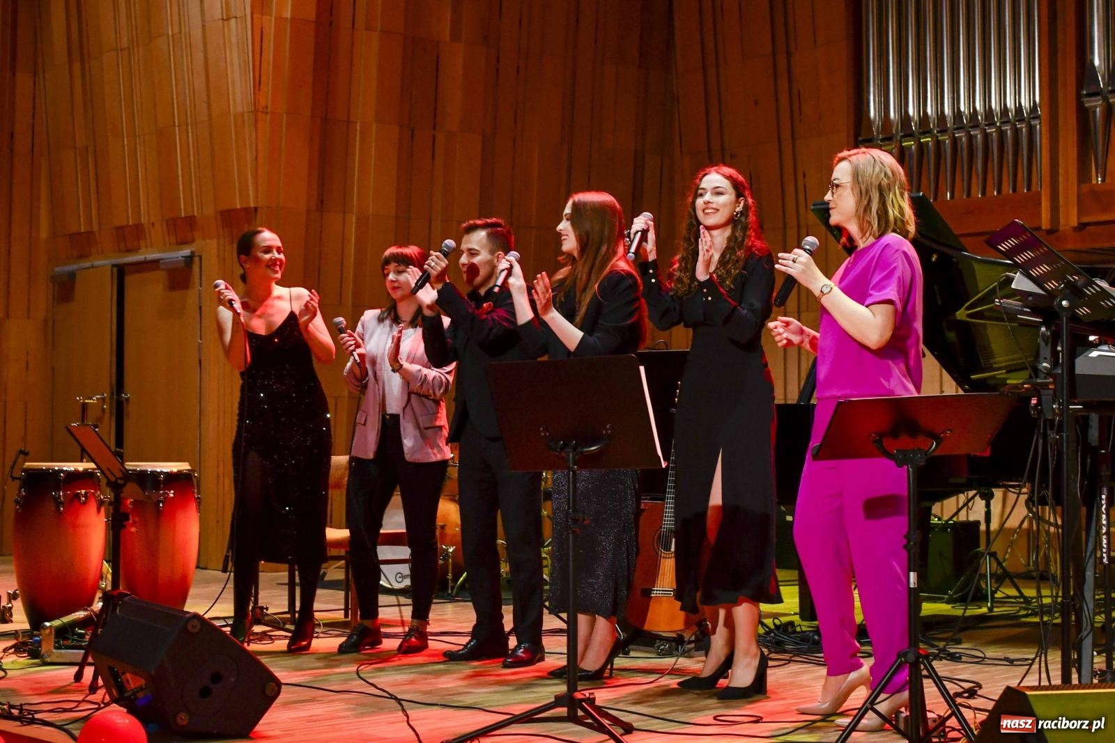 Zdjęcie w galerii na portalu naszraciborz.pl: Jubileuszowa edycja konkursu piosenki hiszpańskiej w Raciborzu [FOTO i WIDEO]  wiadomości z regionu