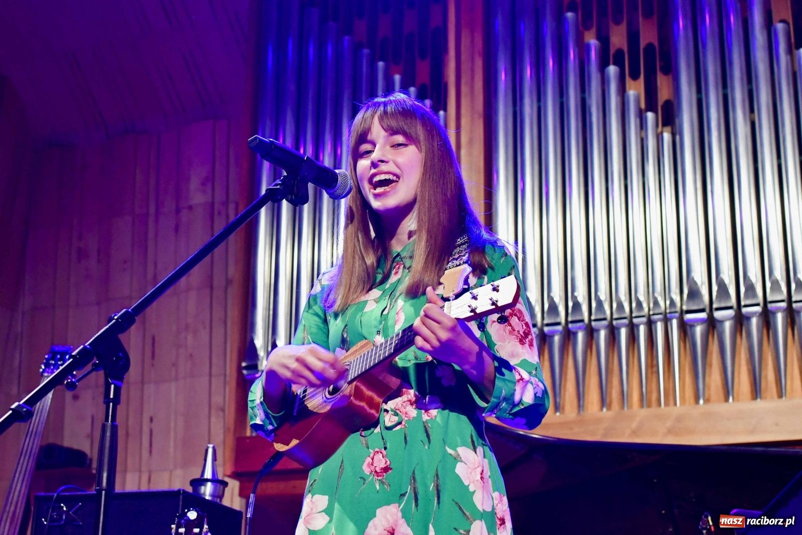 Zdjęcie w galerii na portalu naszraciborz.pl: Jubileuszowa edycja konkursu piosenki hiszpańskiej w Raciborzu [FOTO i WIDEO]  wiadomości z regionu
