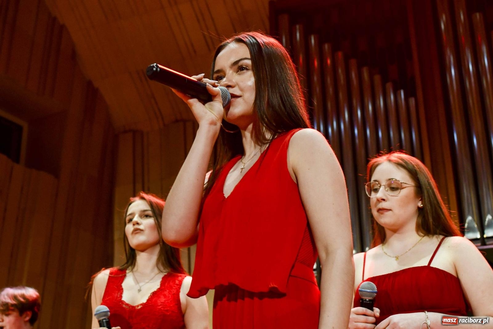 Zdjęcie w galerii na portalu naszraciborz.pl: Jubileuszowa edycja konkursu piosenki hiszpańskiej w Raciborzu [FOTO i WIDEO]  wiadomości z regionu