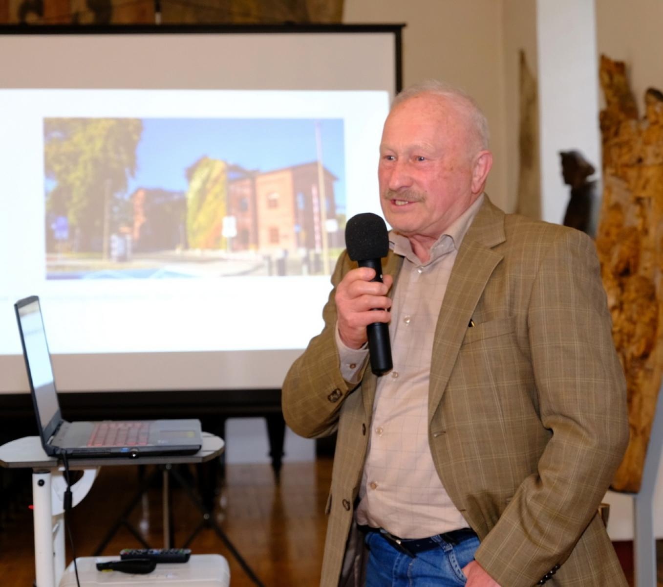 Zdjęcie w galerii na portalu naszraciborz.pl: Oblicza secesji w raciborskim Muzeum wiadomości z regionu