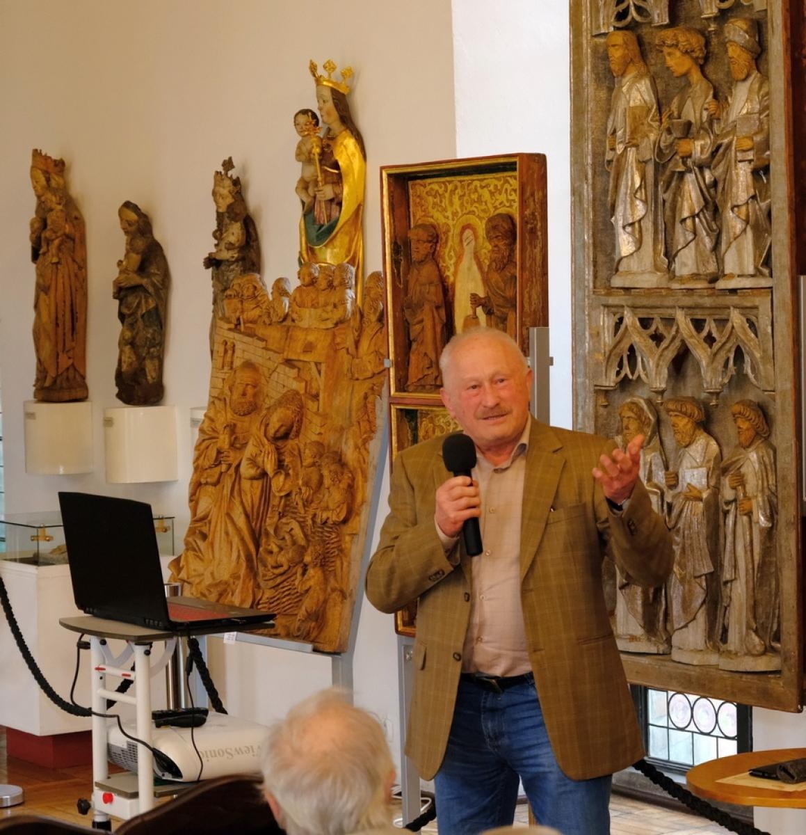 Zdjęcie w galerii na portalu naszraciborz.pl: Oblicza secesji w raciborskim Muzeum wiadomości z regionu