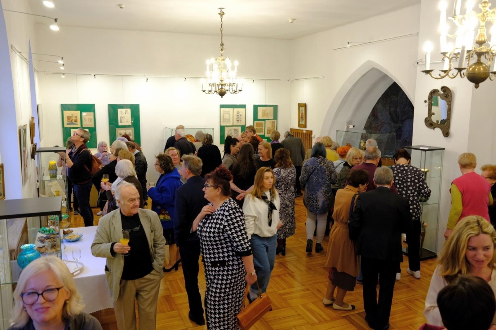 Zdjęcie w galerii na portalu naszraciborz.pl: Oblicza secesji w raciborskim Muzeum wiadomości z regionu