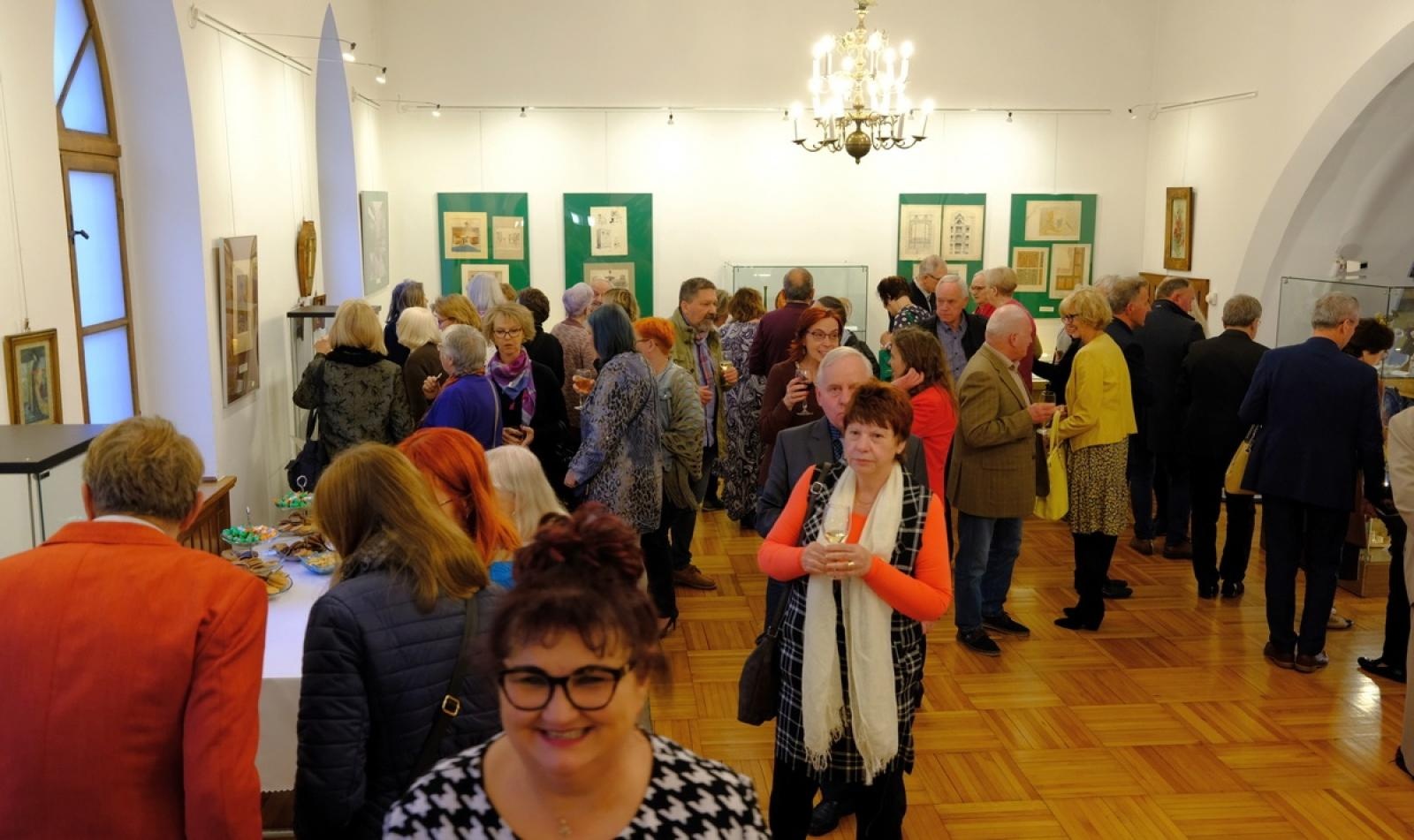 Zdjęcie w galerii na portalu naszraciborz.pl: Oblicza secesji w raciborskim Muzeum wiadomości z regionu