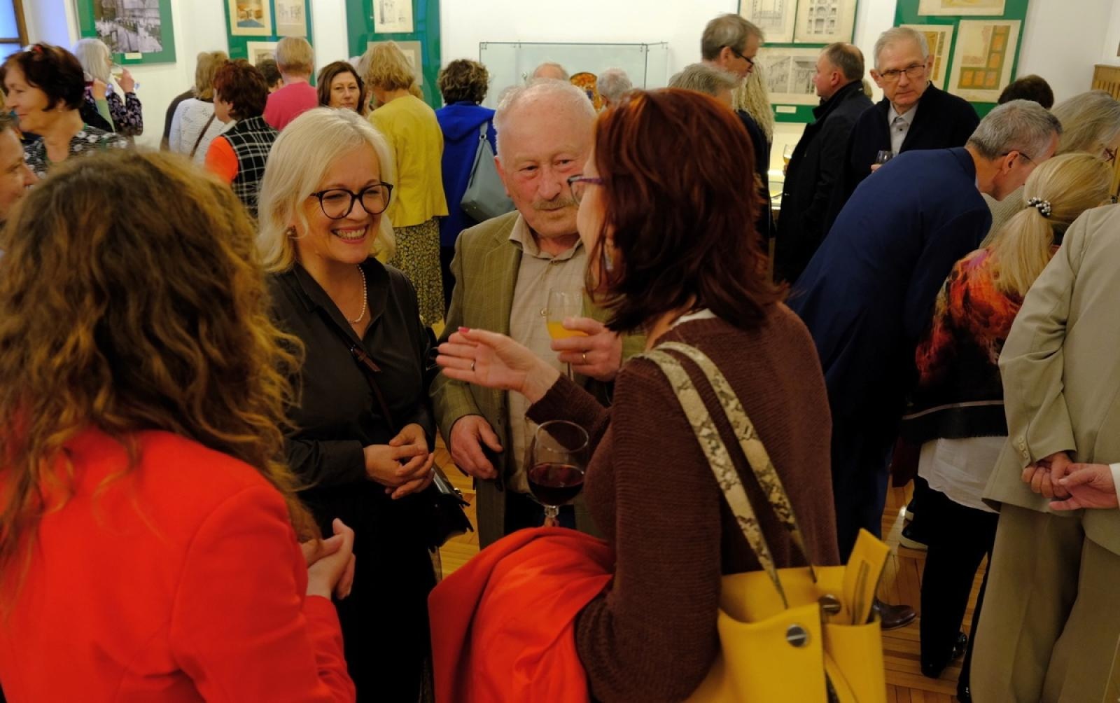Zdjęcie w galerii na portalu naszraciborz.pl: Oblicza secesji w raciborskim Muzeum wiadomości z regionu