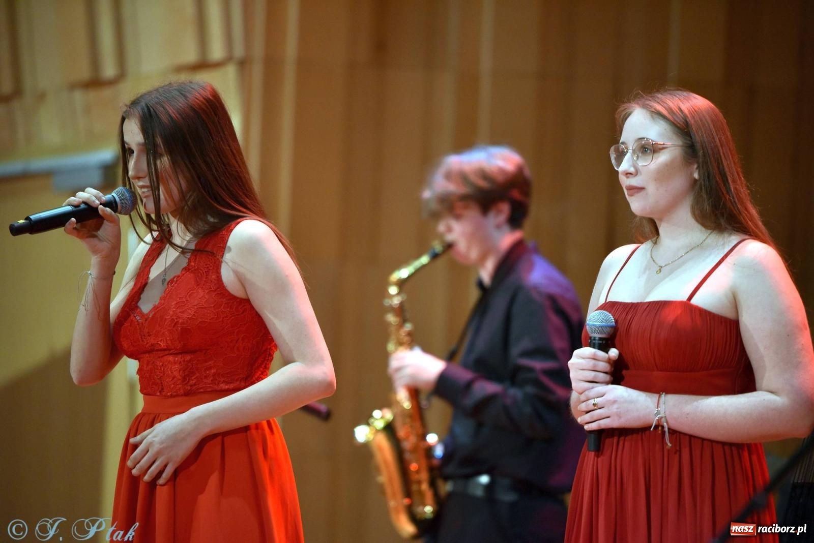 Zdjęcie w galerii na portalu naszraciborz.pl: Hiszpańsko-kubańska fiesta II LO. Torres & Havana Dream na bis! wiadomości z regionu