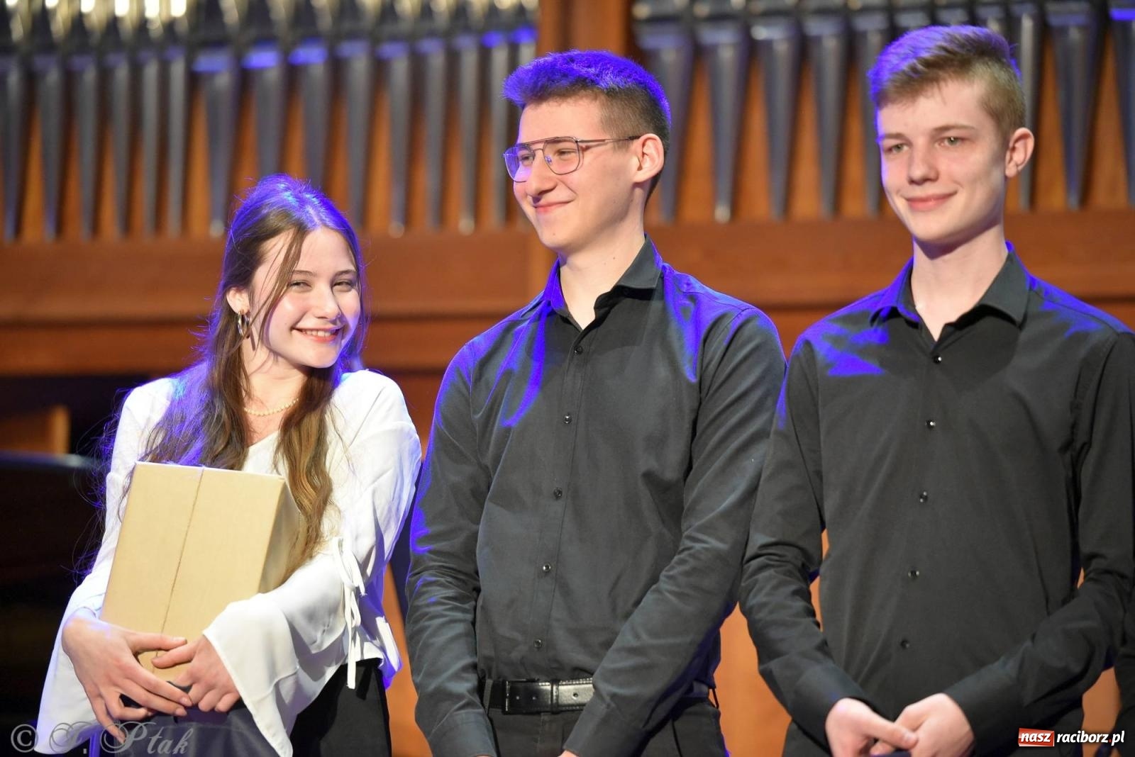 Zdjęcie w galerii na portalu naszraciborz.pl: Hiszpańsko-kubańska fiesta II LO. Torres & Havana Dream na bis! wiadomości z regionu