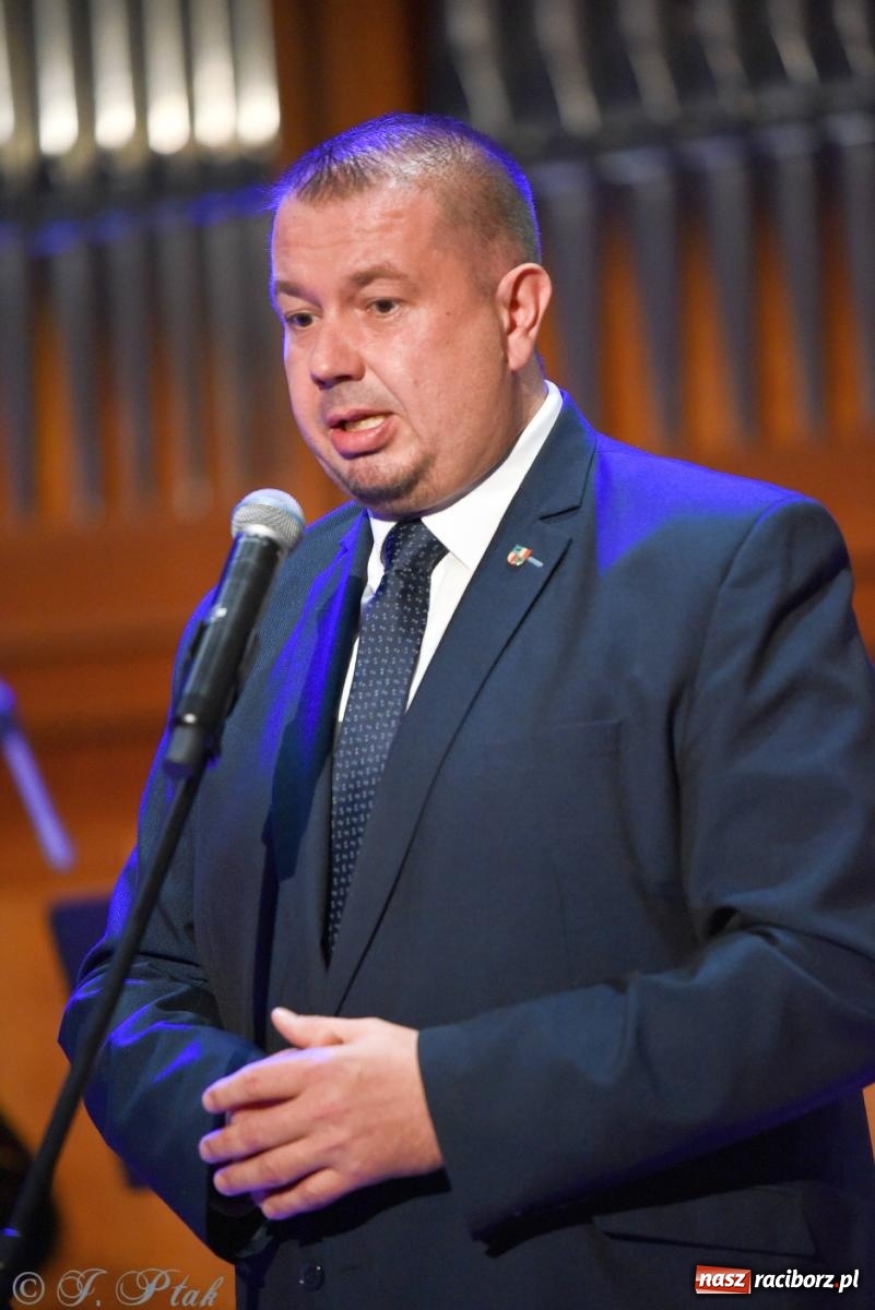 Zdjęcie w galerii na portalu naszraciborz.pl: Hiszpańsko-kubańska fiesta II LO. Torres & Havana Dream na bis! wiadomości z regionu