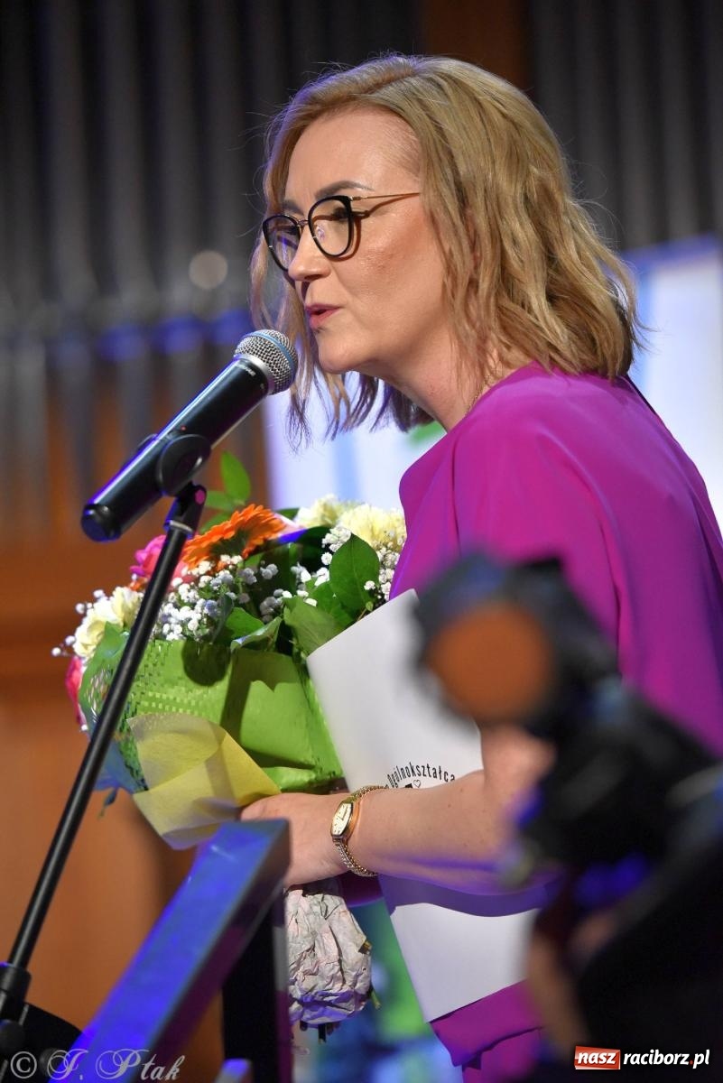 Zdjęcie w galerii na portalu naszraciborz.pl: Hiszpańsko-kubańska fiesta II LO. Torres & Havana Dream na bis! wiadomości z regionu