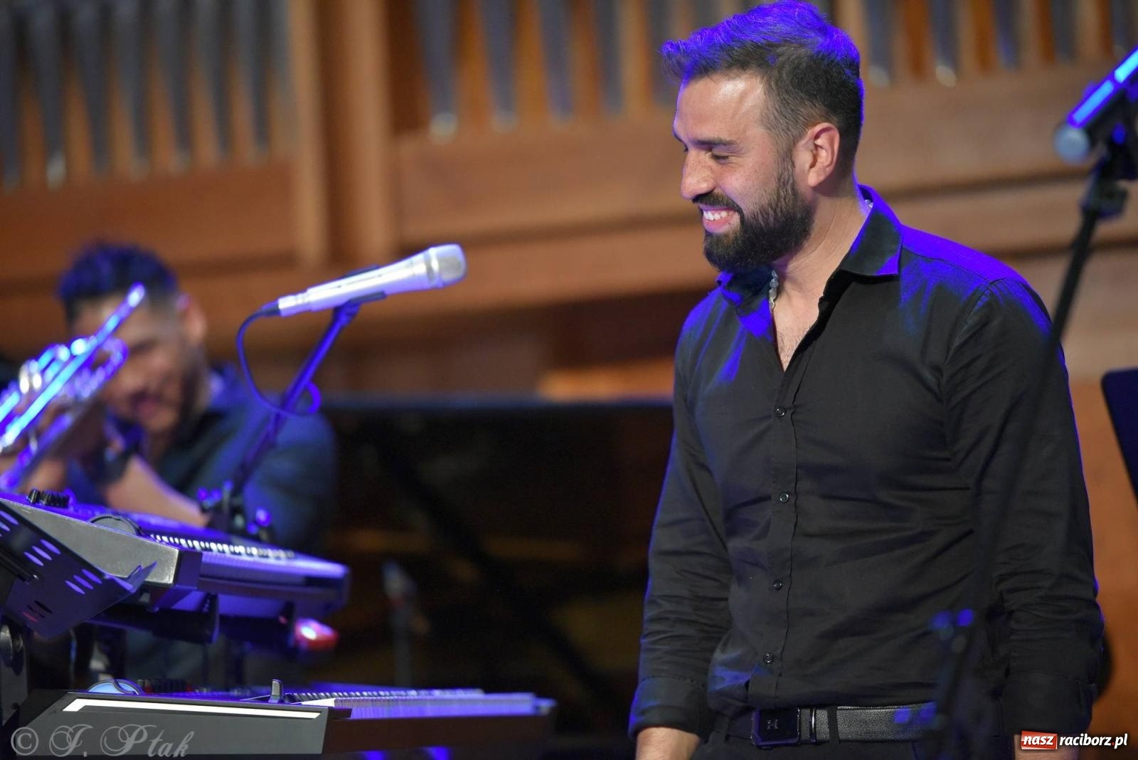 Zdjęcie w galerii na portalu naszraciborz.pl: Hiszpańsko-kubańska fiesta II LO. Torres & Havana Dream na bis! wiadomości z regionu