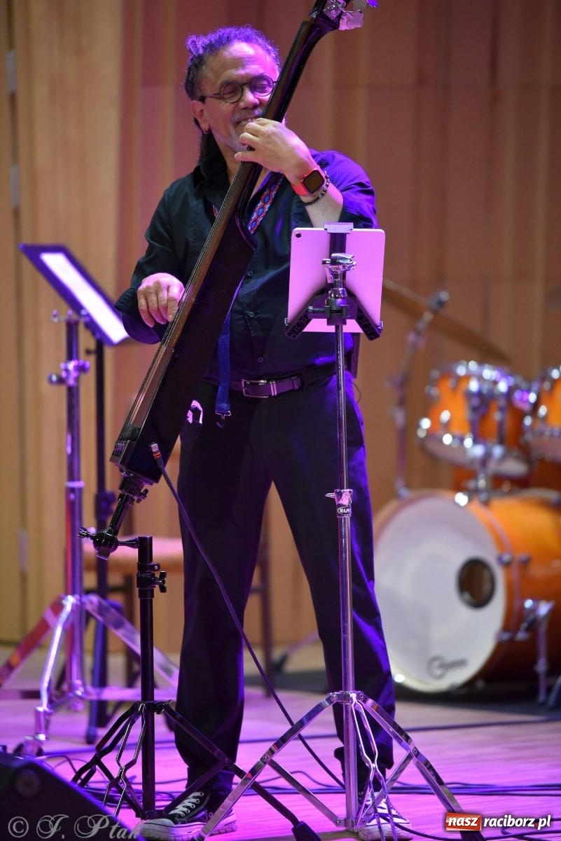 Zdjęcie w galerii na portalu naszraciborz.pl: Hiszpańsko-kubańska fiesta II LO. Torres & Havana Dream na bis! wiadomości z regionu