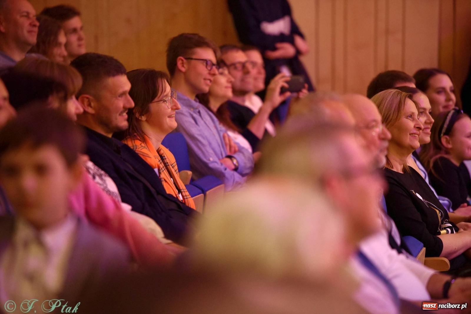 Zdjęcie w galerii na portalu naszraciborz.pl: Hiszpańsko-kubańska fiesta II LO. Torres & Havana Dream na bis! wiadomości z regionu