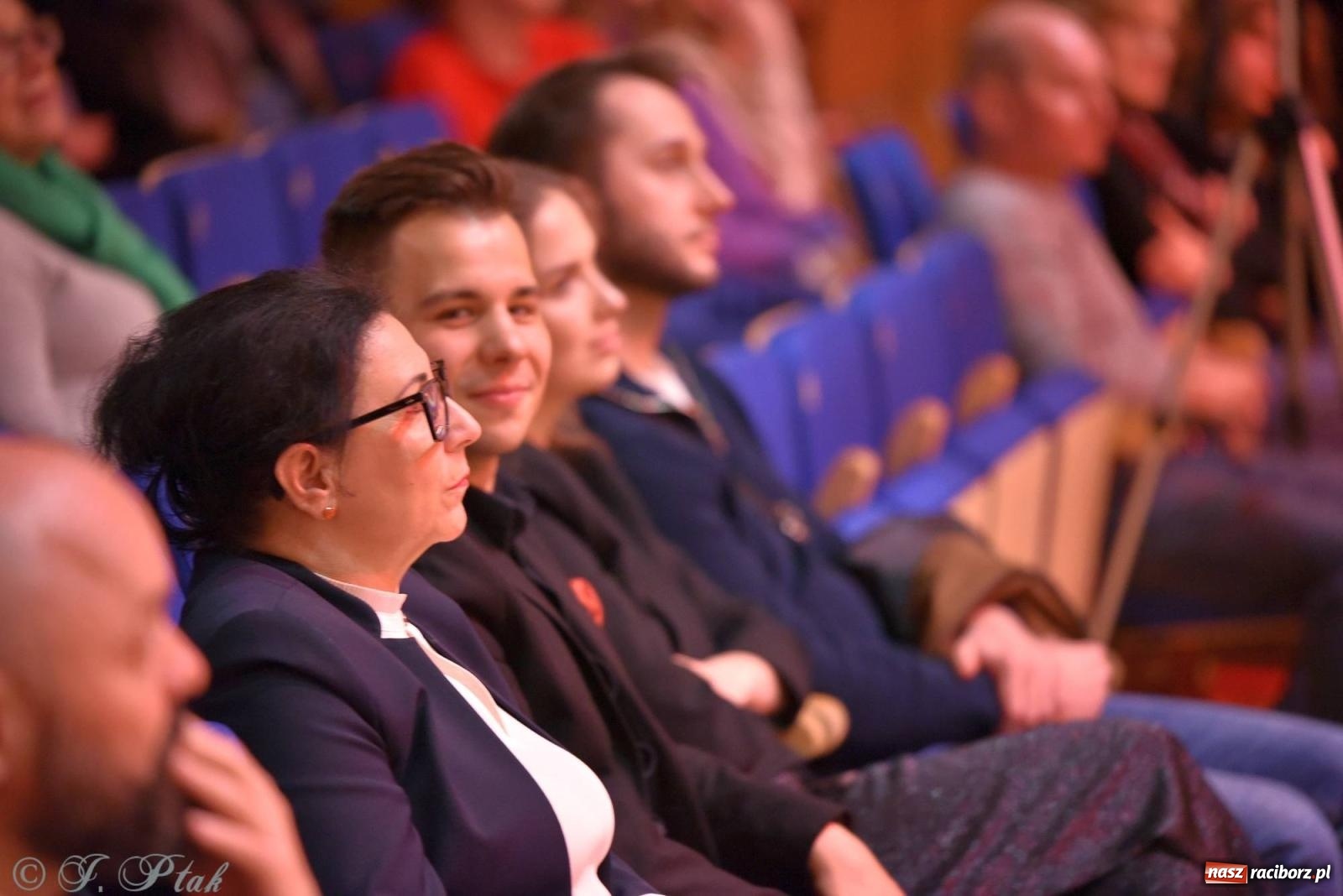 Zdjęcie w galerii na portalu naszraciborz.pl: Hiszpańsko-kubańska fiesta II LO. Torres & Havana Dream na bis! wiadomości z regionu