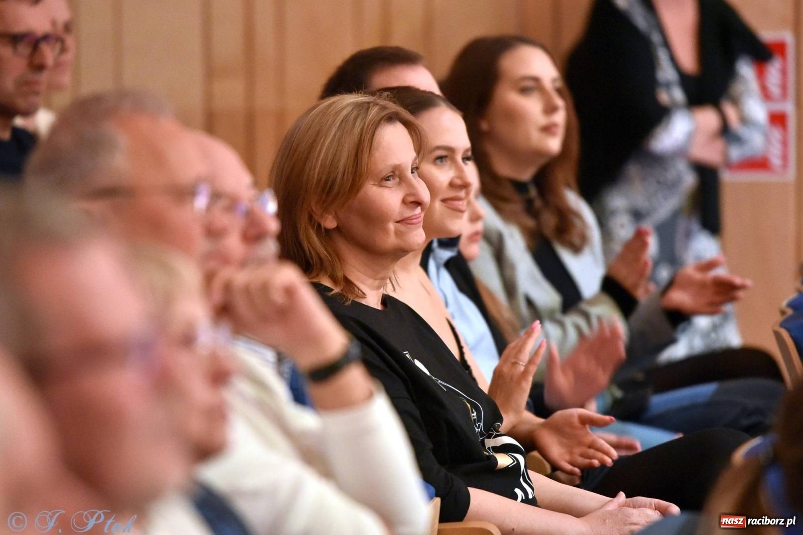 Zdjęcie w galerii na portalu naszraciborz.pl: Hiszpańsko-kubańska fiesta II LO. Torres & Havana Dream na bis! wiadomości z regionu