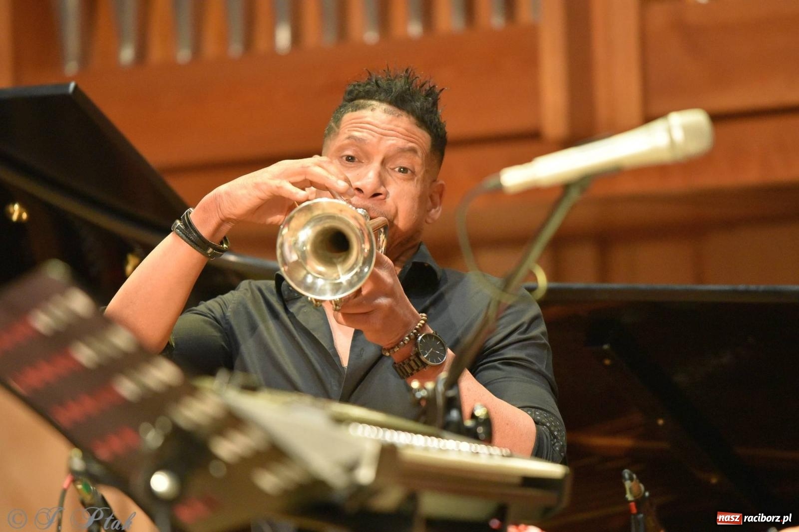 Zdjęcie w galerii na portalu naszraciborz.pl: Hiszpańsko-kubańska fiesta II LO. Torres & Havana Dream na bis! wiadomości z regionu