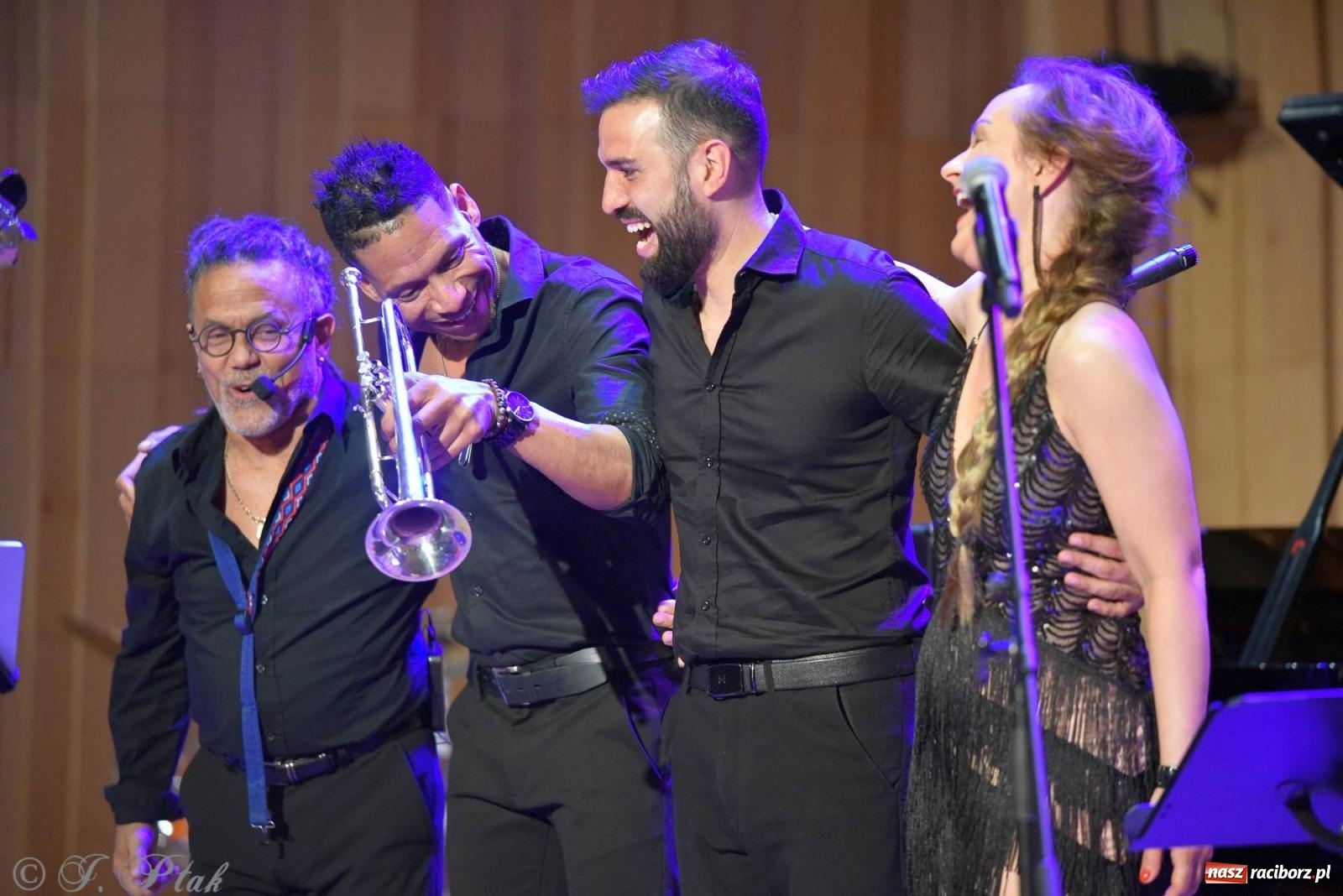 Zdjęcie w galerii na portalu naszraciborz.pl: Hiszpańsko-kubańska fiesta II LO. Torres & Havana Dream na bis! wiadomości z regionu