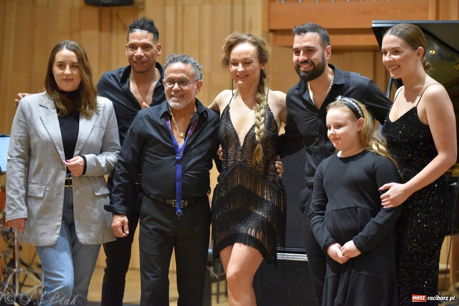 Zdjęcie w galerii na portalu naszraciborz.pl: Hiszpańsko-kubańska fiesta II LO. Torres & Havana Dream na bis! wiadomości z regionu