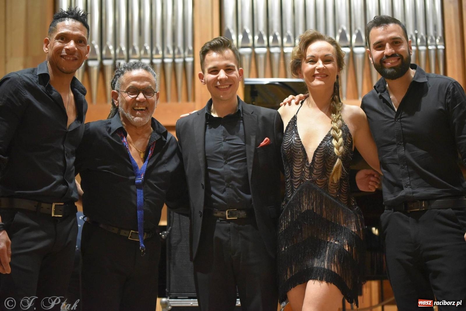 Zdjęcie w galerii na portalu naszraciborz.pl: Hiszpańsko-kubańska fiesta II LO. Torres & Havana Dream na bis! wiadomości z regionu