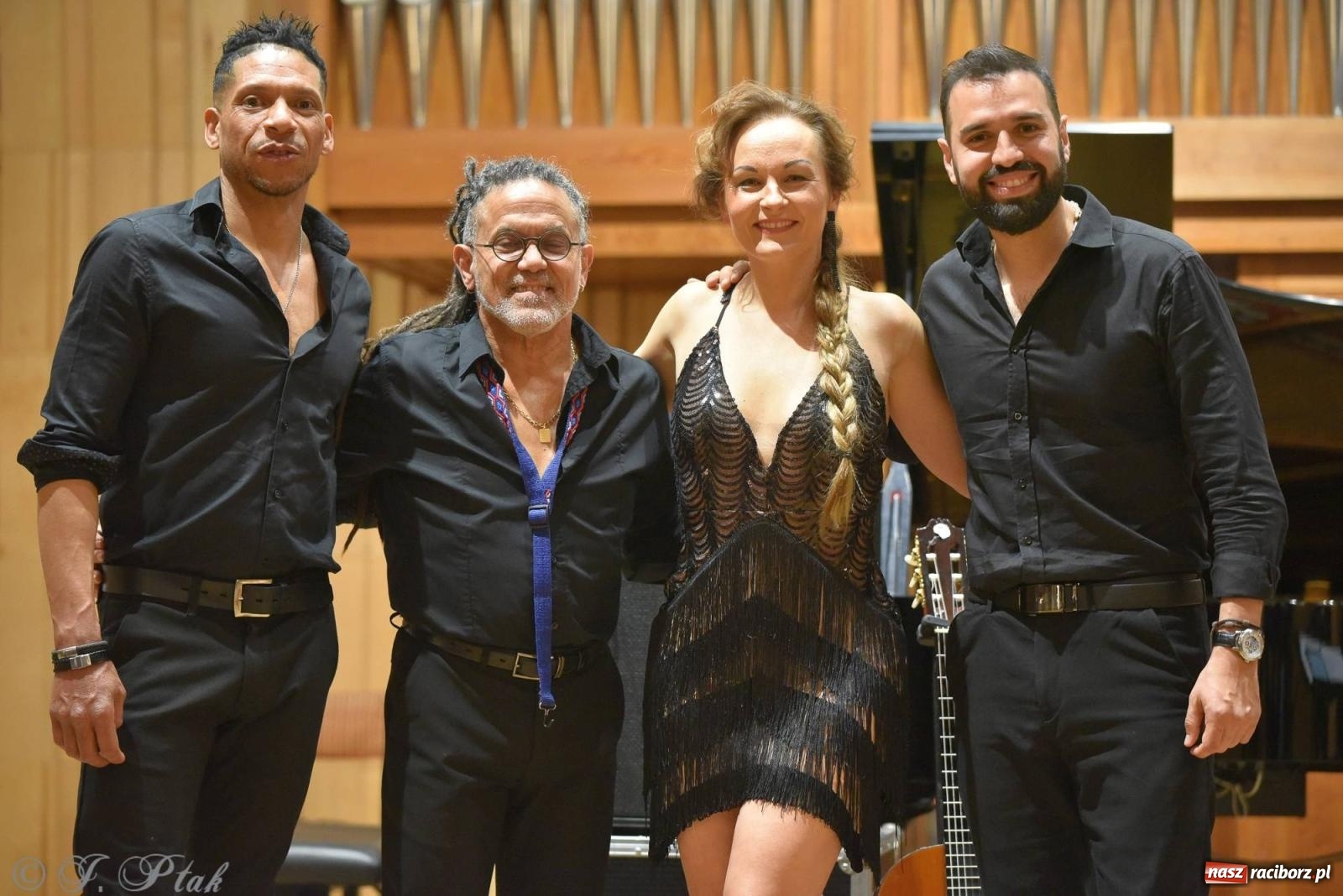 Zdjęcie w galerii na portalu naszraciborz.pl: Hiszpańsko-kubańska fiesta II LO. Torres & Havana Dream na bis! wiadomości z regionu