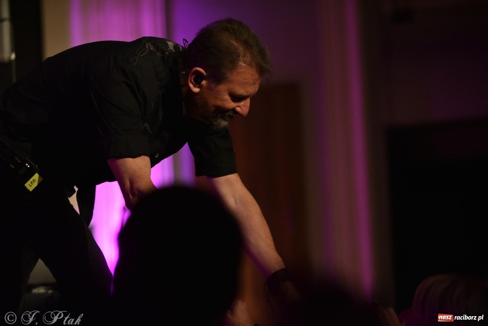 Zdjęcie w galerii na portalu naszraciborz.pl: Legenda polskiego rocka na scenie RCK. Sztywny Pal Azji w Raciborzu wiadomości z regionu