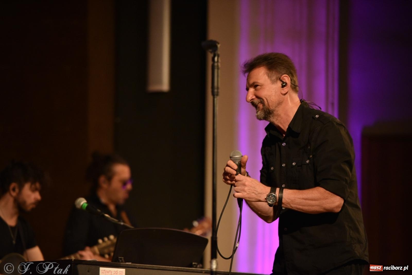 Zdjęcie w galerii na portalu naszraciborz.pl: Legenda polskiego rocka na scenie RCK. Sztywny Pal Azji w Raciborzu wiadomości z regionu