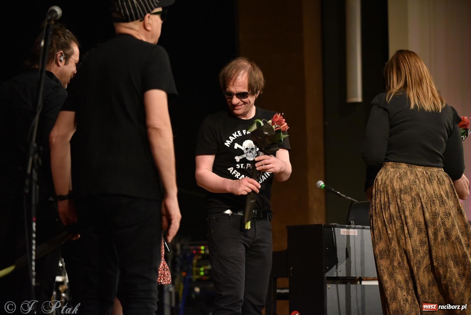 Zdjęcie w galerii na portalu naszraciborz.pl: Legenda polskiego rocka na scenie RCK. Sztywny Pal Azji w Raciborzu wiadomości z regionu
