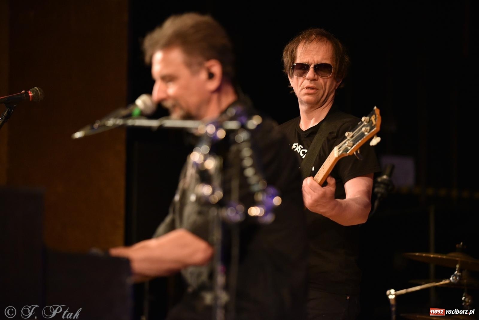 Zdjęcie w galerii na portalu naszraciborz.pl: Legenda polskiego rocka na scenie RCK. Sztywny Pal Azji w Raciborzu wiadomości z regionu