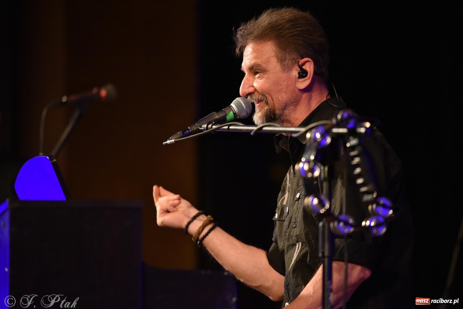 Zdjęcie w galerii na portalu naszraciborz.pl: Legenda polskiego rocka na scenie RCK. Sztywny Pal Azji w Raciborzu wiadomości z regionu