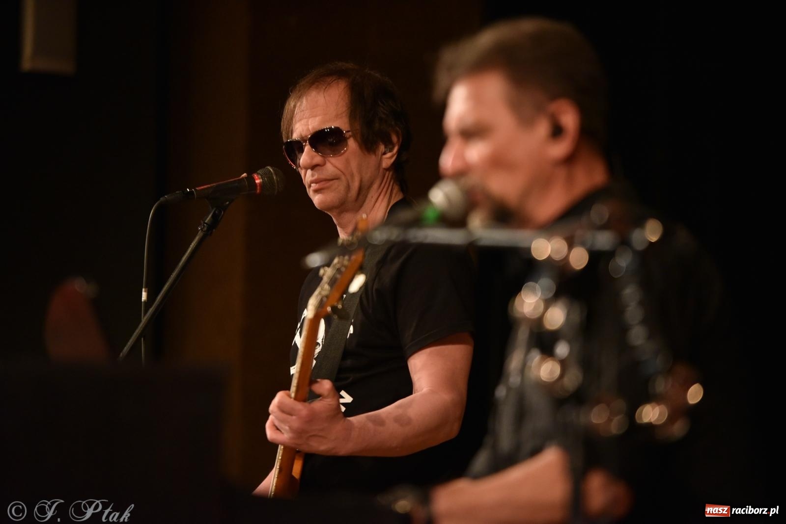 Zdjęcie w galerii na portalu naszraciborz.pl: Legenda polskiego rocka na scenie RCK. Sztywny Pal Azji w Raciborzu wiadomości z regionu