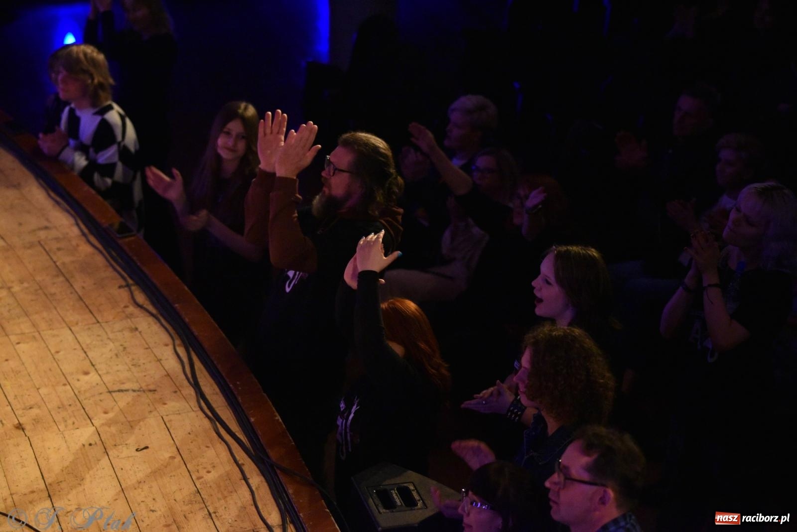 Zdjęcie w galerii na portalu naszraciborz.pl: Legenda polskiego rocka na scenie RCK. Sztywny Pal Azji w Raciborzu wiadomości z regionu