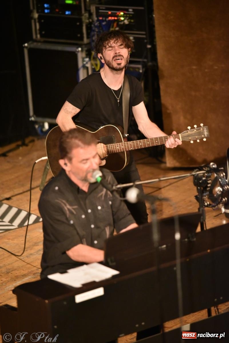 Zdjęcie w galerii na portalu naszraciborz.pl: Legenda polskiego rocka na scenie RCK. Sztywny Pal Azji w Raciborzu wiadomości z regionu