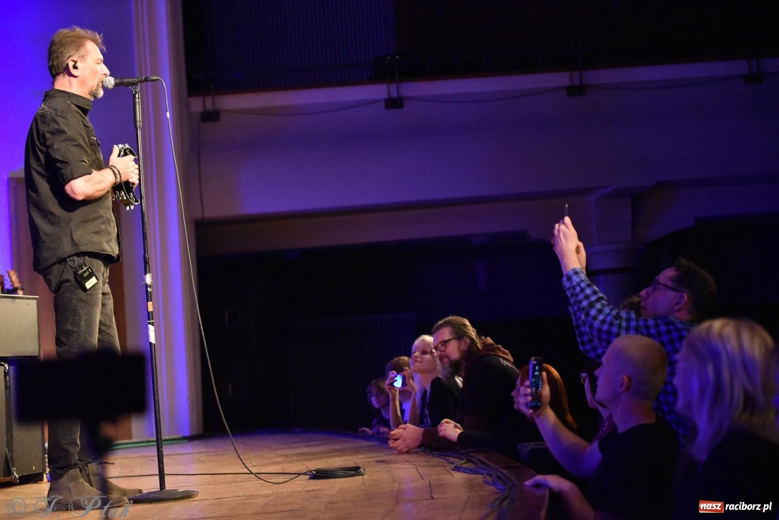 Zdjęcie w galerii na portalu naszraciborz.pl: Legenda polskiego rocka na scenie RCK. Sztywny Pal Azji w Raciborzu wiadomości z regionu