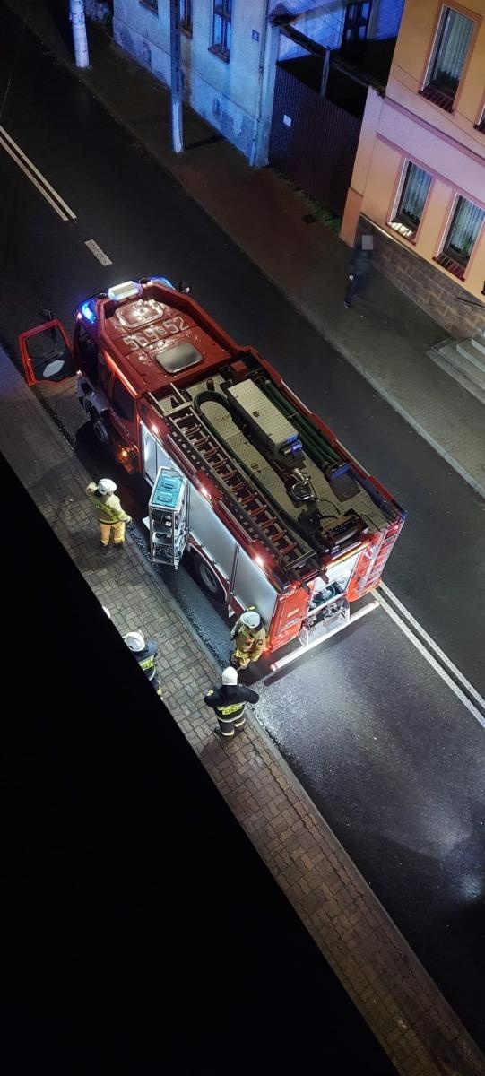 Zdjęcie w galerii na portalu naszraciborz.pl: Pożar sadzy w kominie w Krzanowicach [FOTO] wiadomości z regionu