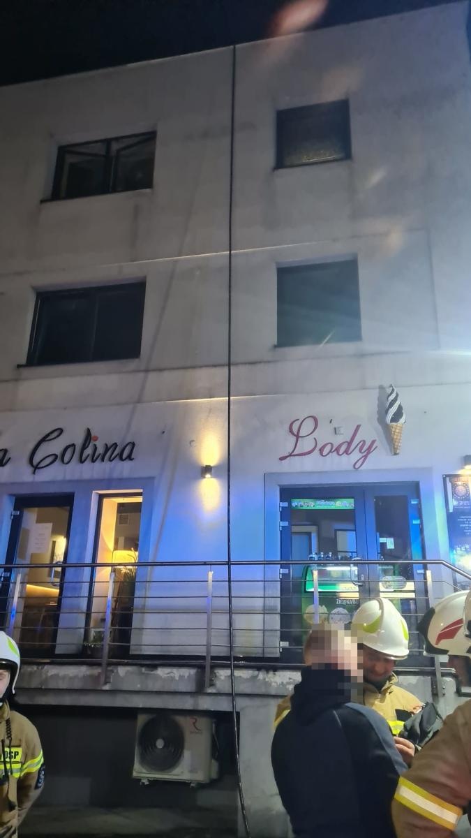 Zdjęcie w galerii na portalu naszraciborz.pl: Pożar sadzy w kominie w Krzanowicach [FOTO] wiadomości z regionu