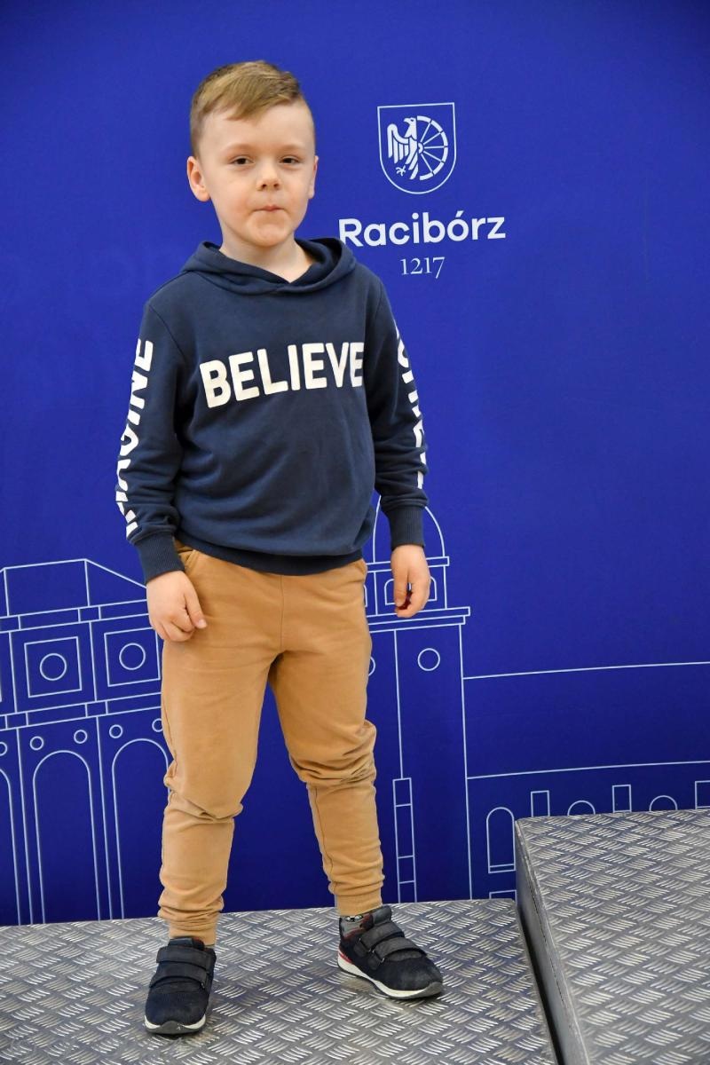 Zdjęcie w galerii na portalu naszraciborz.pl: Zdalnie sterowane wyścigi w Arenie Rafako [FOTO i WIDEO] wiadomości z regionu