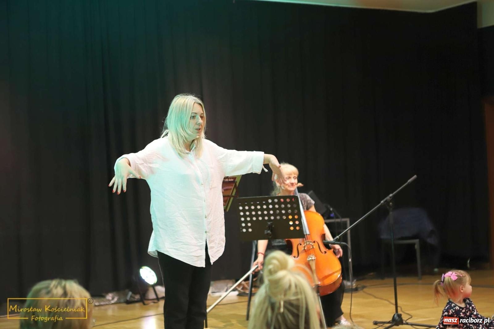 Zdjęcie w galerii na portalu naszraciborz.pl: Prześliczna wiolonczela. Kolejna edycja Maluchów w krainie dźwięku wiadomości z regionu