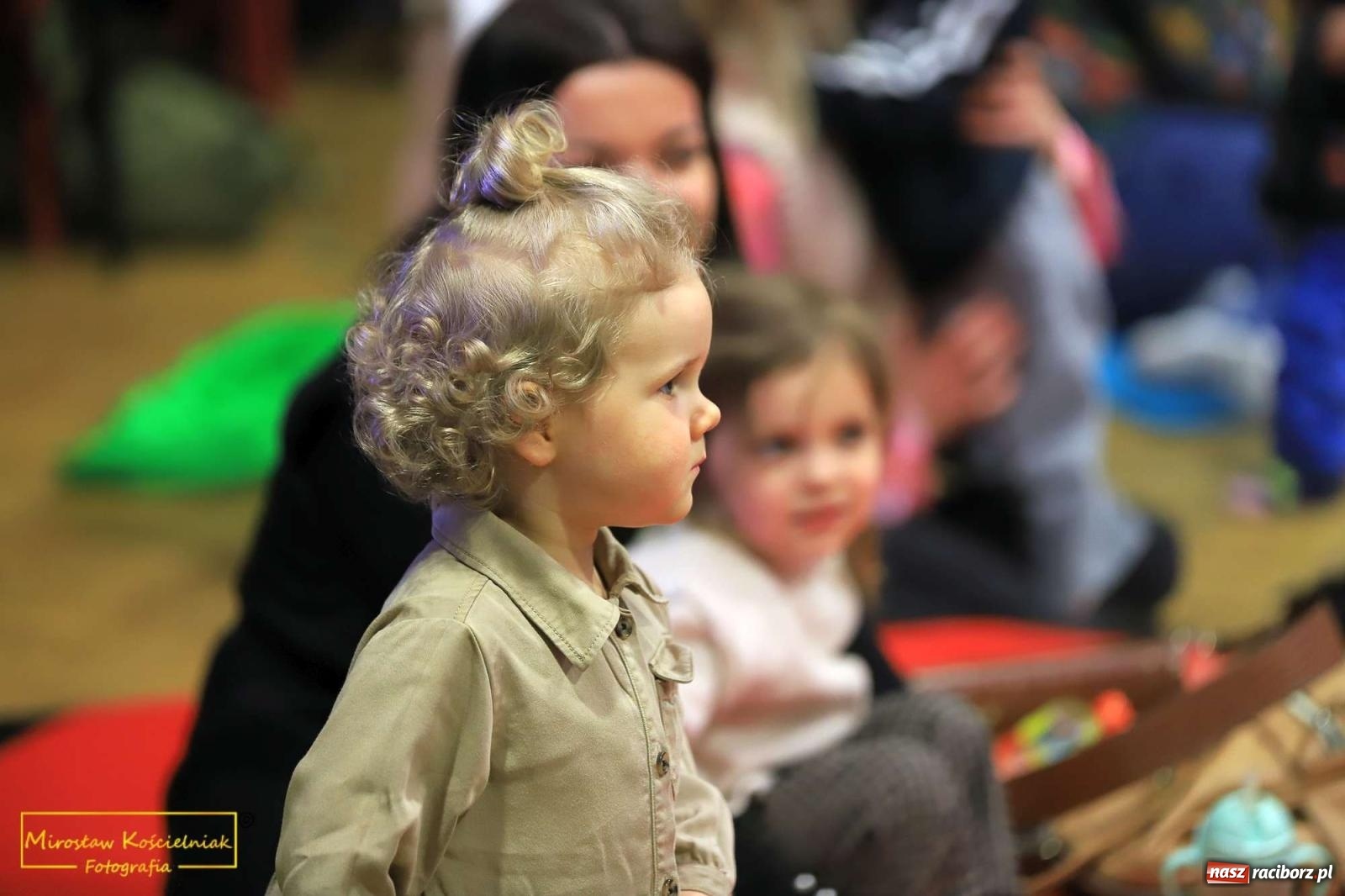 Zdjęcie w galerii na portalu naszraciborz.pl: Prześliczna wiolonczela. Kolejna edycja Maluchów w krainie dźwięku wiadomości z regionu