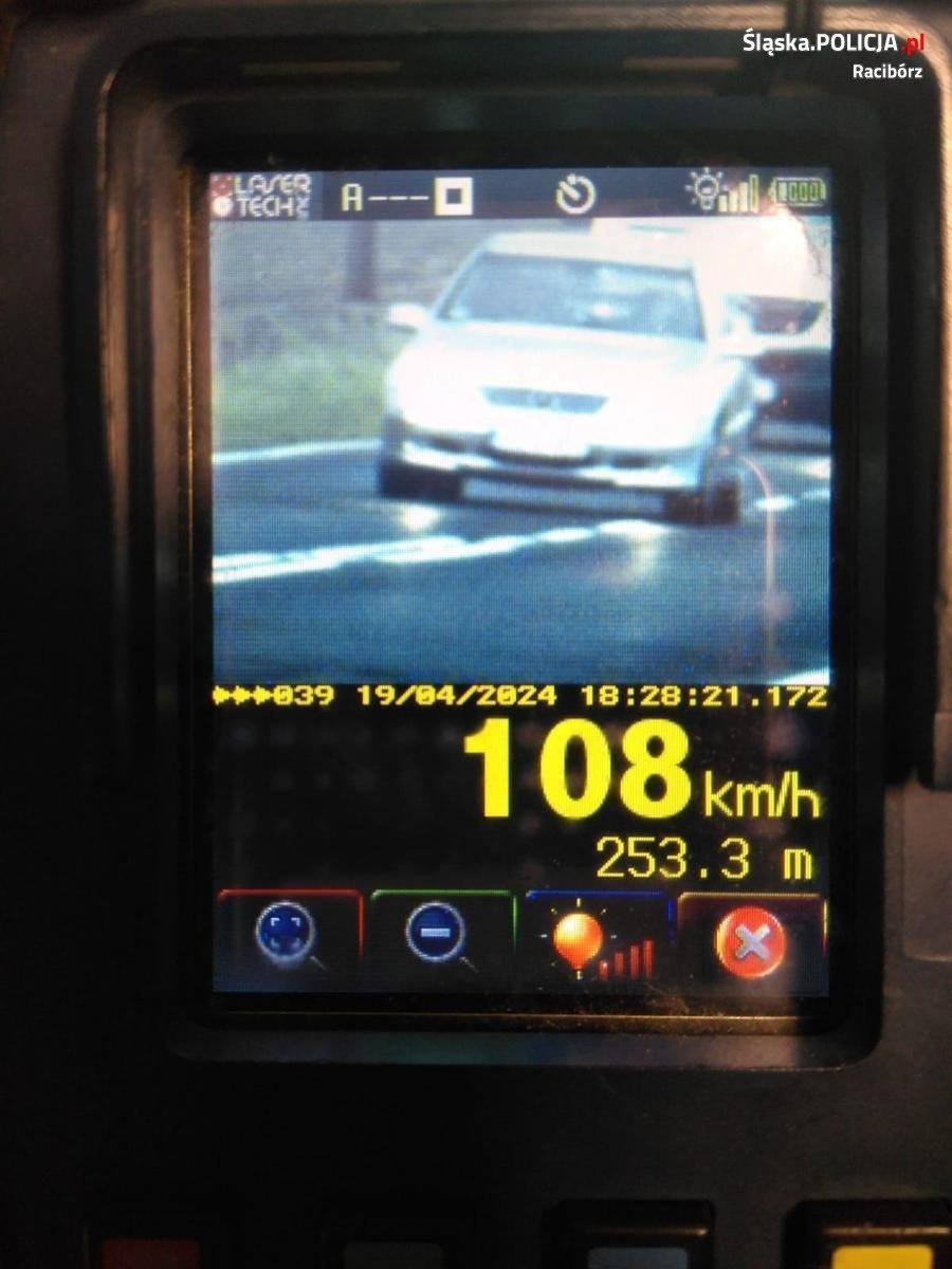 Zdjęcie w galerii na portalu naszraciborz.pl: Raciborska policja podsumowała akcję Prędkość wiadomości z regionu