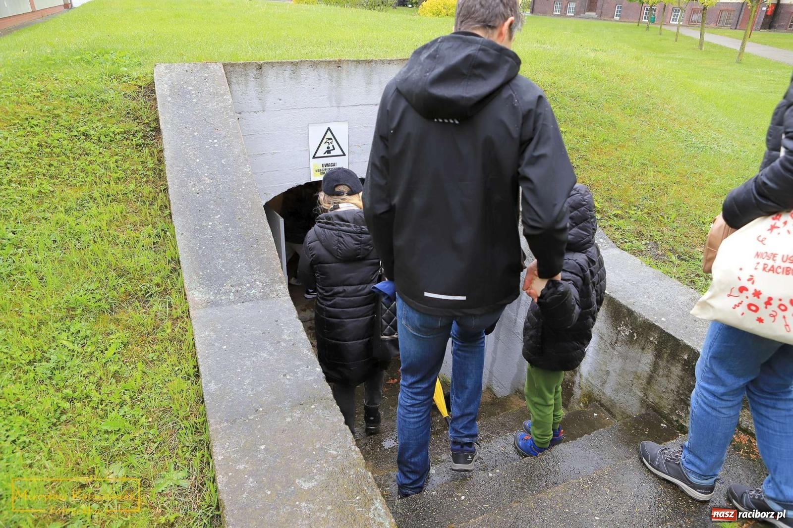 Zdjęcie w galerii na portalu naszraciborz.pl: Raciborski Klub Ojca zawitał do Śląskiego Oddziału Straży Granicznej wiadomości z regionu