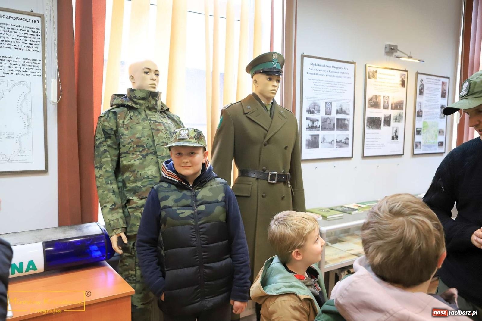 Zdjęcie w galerii na portalu naszraciborz.pl: Raciborski Klub Ojca zawitał do Śląskiego Oddziału Straży Granicznej wiadomości z regionu