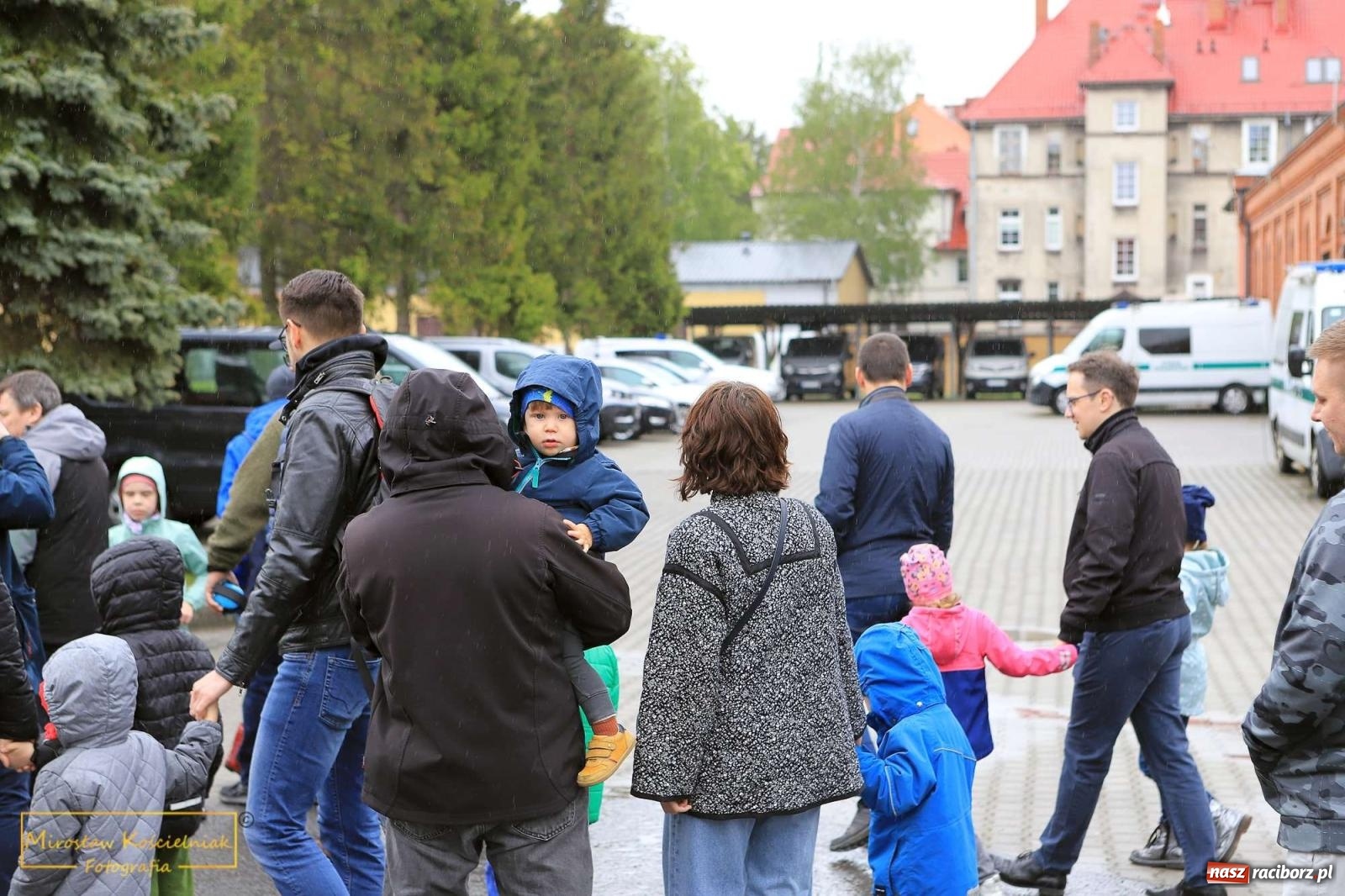 Zdjęcie w galerii na portalu naszraciborz.pl: Raciborski Klub Ojca zawitał do Śląskiego Oddziału Straży Granicznej wiadomości z regionu